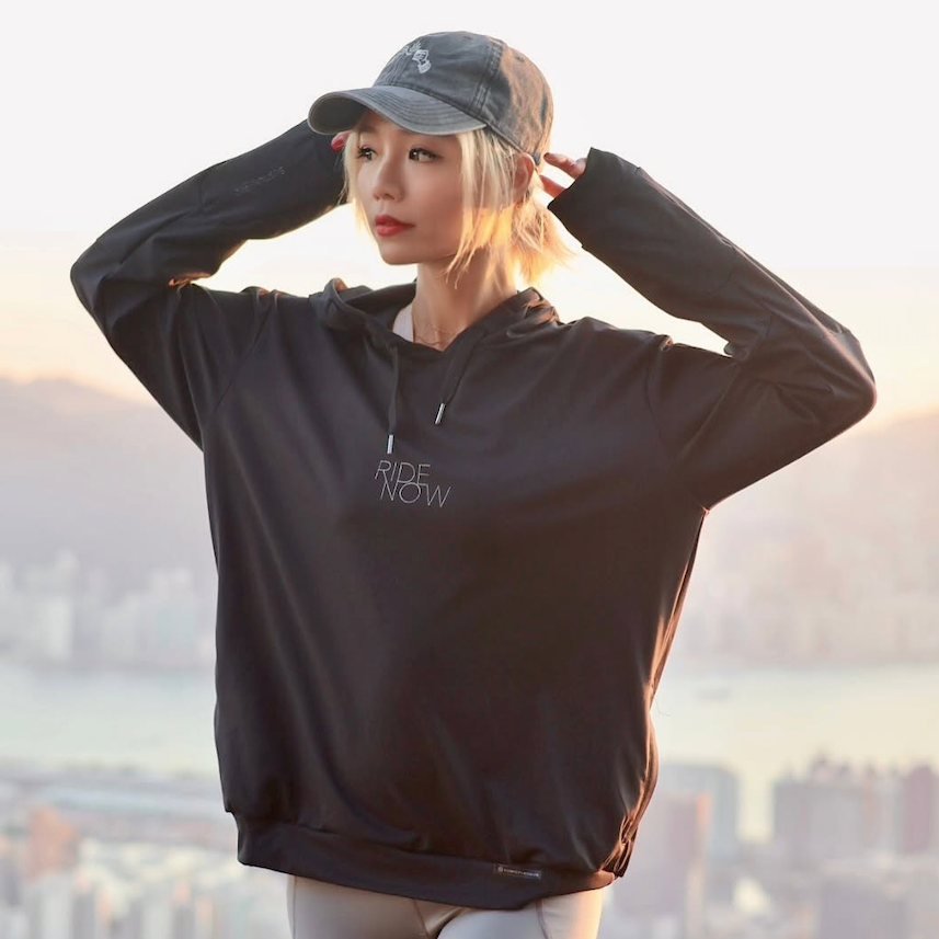 經典時尚單品「帽T」！掌握3大挑選技巧與穿搭秘訣搭，讓你輕鬆搭出潮流感！